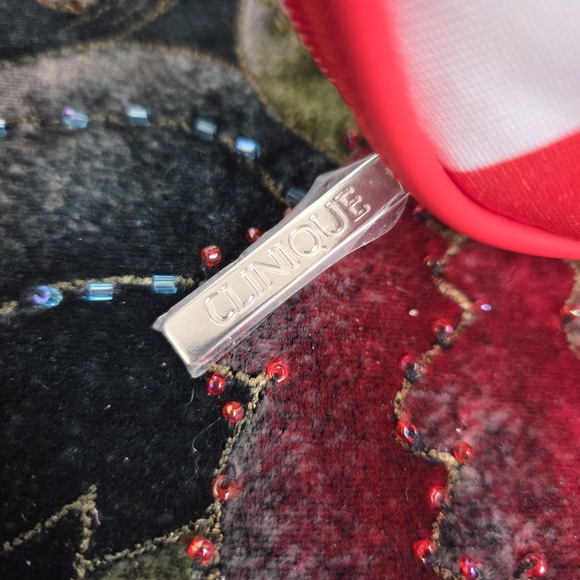 Clinique Skincare Collection - Lavender, Mint, and Peach - Picture 5 of 8